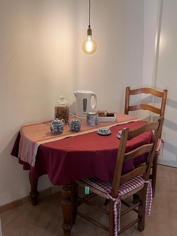 Ca La Tendeta Tivissa Buitenkant foto